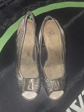 AEROSOLES Bronze Peep-Toe Slingback Heels